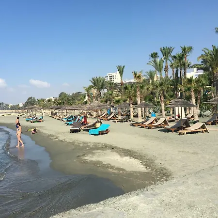 Dolphin Apts Block A * Limassol